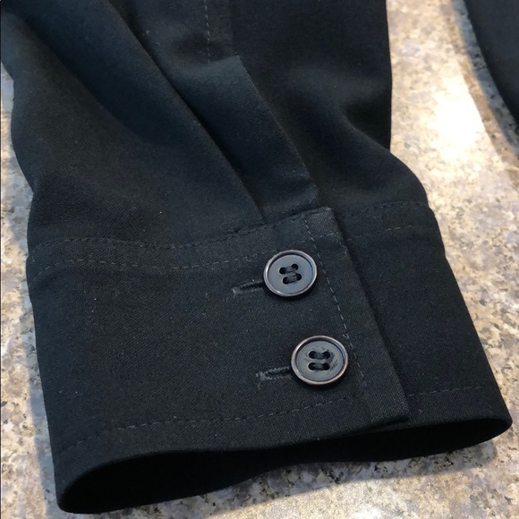 Ann Taylor Stretch Quality Made Black Shirt Size 6 - Picture 10 of 12